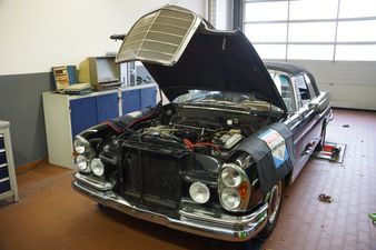 Bild: Oldtimer-Prüfstandsfahrt und Abstimmung an einem Mercedes-Benz beim Bosch Service Vogt in Heilbronn